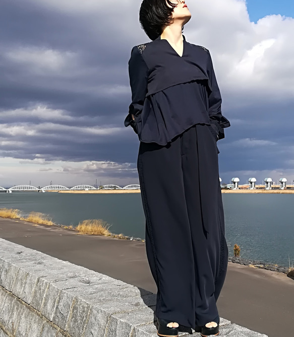 Geometric lace switching wide pants navy 6枚目の画像