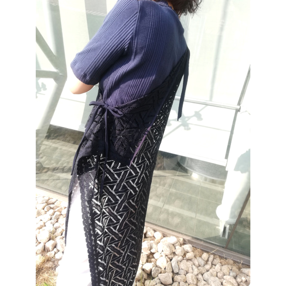 geometric lace asymmetry dress navy 2枚目の画像