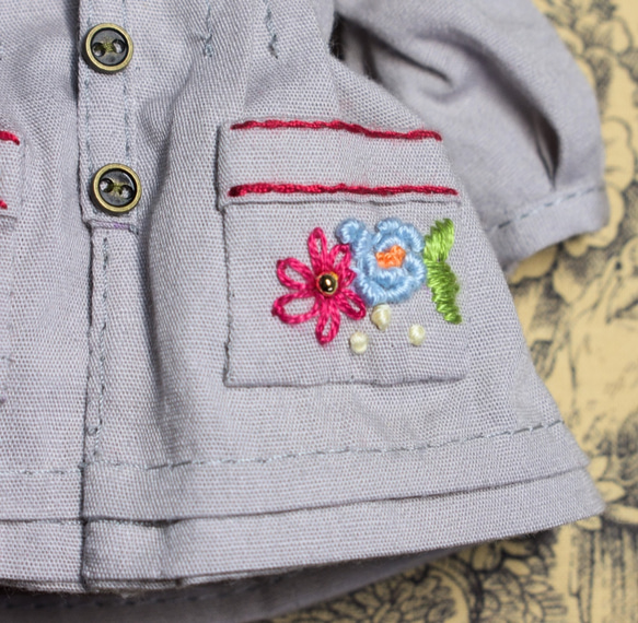 ブライスアウトフィット  2点セット    刺繍お花のポケット付きトップスとパンツ 6枚目の画像