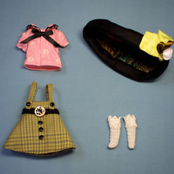 ブライスの服　ブラウス・スカート・ソックス・帽子 4点セット 5枚目の画像