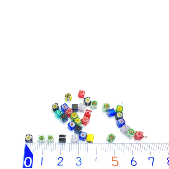 約30個前後☆4mm 手作りミルフィオリ キューブミニガラスビーズ【si58】 3枚目の画像