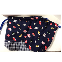 お寿司柄のお弁当袋&コップ袋のセット（紺色） 2枚目の画像