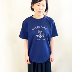 かえるＴシャツ　ネイビー　レディース　メンズ　紺色　送料無料 1枚目の画像