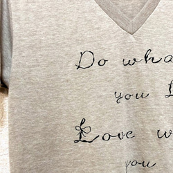 VネックTシャツ　Do what you love　ミックスベージュ　レディース　送料無料 5枚目の画像