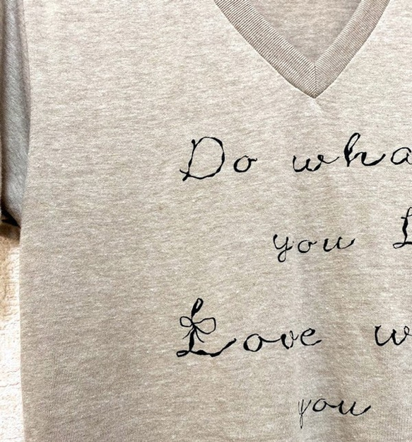 VネックTシャツ　Do what you love　ミックスベージュ　レディース　送料無料 5枚目の画像