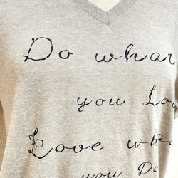 VネックTシャツ　Do what you love　ミックスベージュ　レディース　送料無料 6枚目の画像