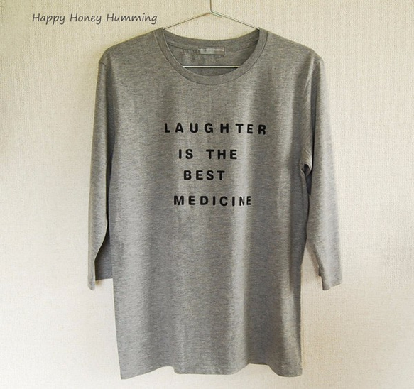 七分袖Tシャツ　Laughter　グレー　送料無料 1枚目の画像