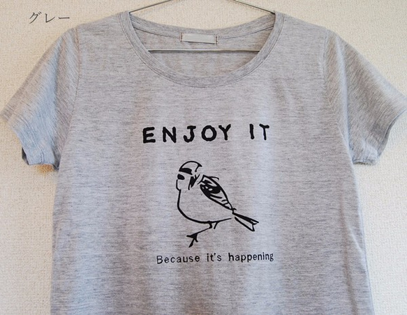 鳥Ｔシャツ　すずめ　enjoy it　グレー　オリジナルtシャツ　送料無料 2枚目の画像