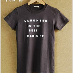 ロゴtシャツ Laughter　チャコール　レディース　日本製　送料無料 1枚目の画像