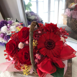 フレッシュなプロテアドライフラワー＆プリザーブドフラワーのスワッグ