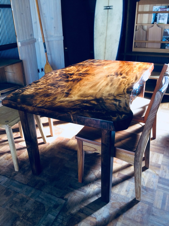 栃の木一枚板ダイニングテーブル 受注製作 ダイニングテーブル