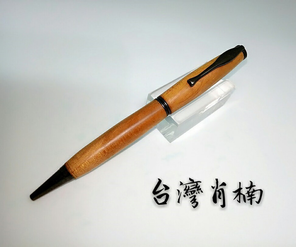【ペンタゴン8040】完成いたしました。木軸　手作り　ワンピースボールペン ペンタゴン8040様専用】完成しました・木軸 手作り 木の