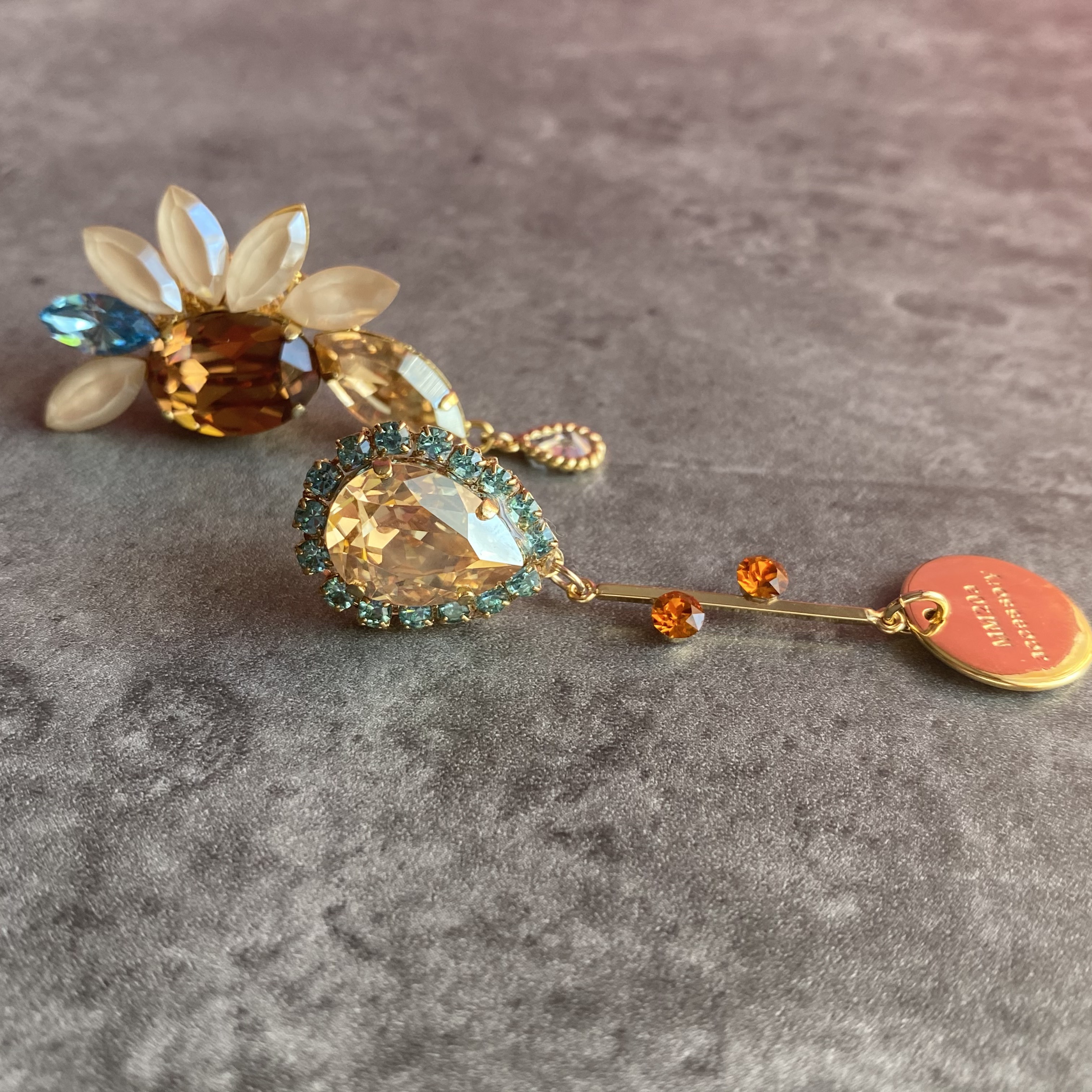 "fleur"（brown×blue） 6,092円