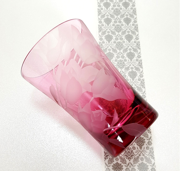 薔薇の花束タンブラー♡グラス♡ピンク 1枚目の画像