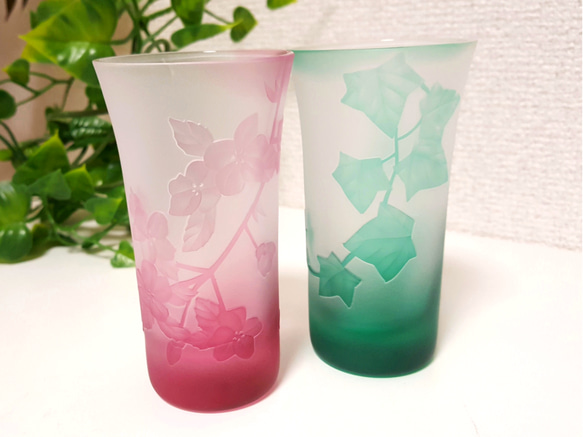春色グラスのペアセット♡桜とアイビー♡猫 1枚目の画像