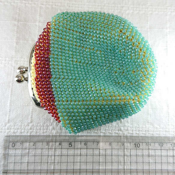 ビーズ編みがま口 黄色で緑と赤 送料無料 6枚目の画像
