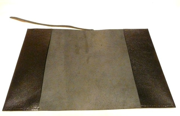 シンプルな山羊革のブックカバー（文庫用）黒色 3枚目の画像