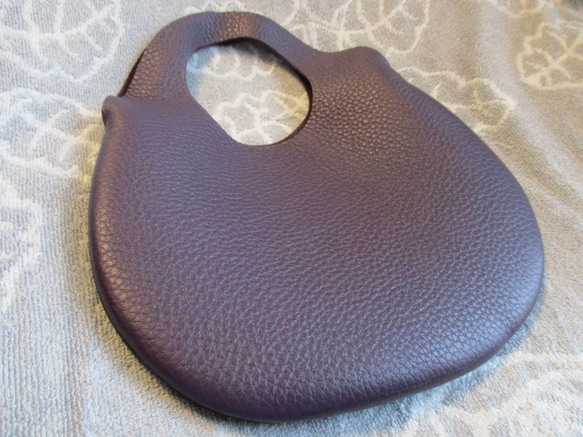 【新色】小さな革の袋・トリヨン有機デザインのバッグ　NEW！ 3枚目の画像