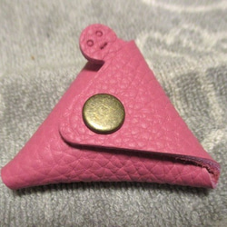 【ペアセット】ちょっと突き出たトリヨンの三角コインケース　ミニミニ 1枚目の画像