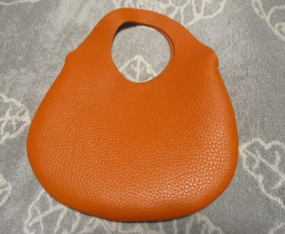 【新色】小さな革の袋・トリヨン有機デザインのバッグ　NEW！ 4枚目の画像