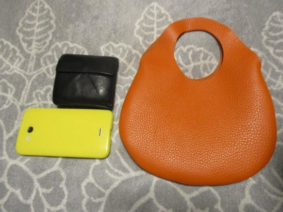 【新色】小さな革の袋・トリヨン有機デザインのバッグ　NEW！ 5枚目の画像