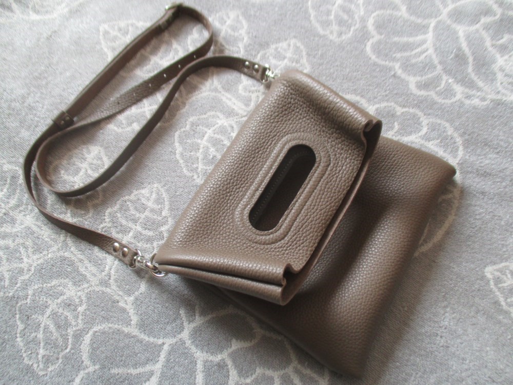 【受注再販】革の袋・２ウェイバッグ・ハードタイプ角型　トリヨン　NEW！ 14,850円