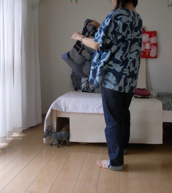 ＃stayhome 家に居ても少しおしゃれでリラックス出来るTシャツ作りました。気持ちのいい綿１００％　動物の影の迷彩柄 8枚目の画像