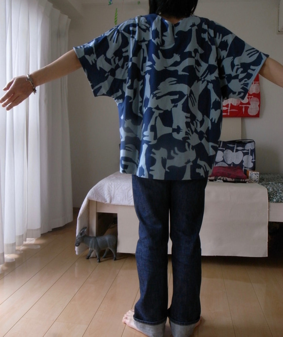 ＃stayhome 家に居ても少しおしゃれでリラックス出来るTシャツ作りました。気持ちのいい綿１００％　動物の影の迷彩柄 9枚目の画像