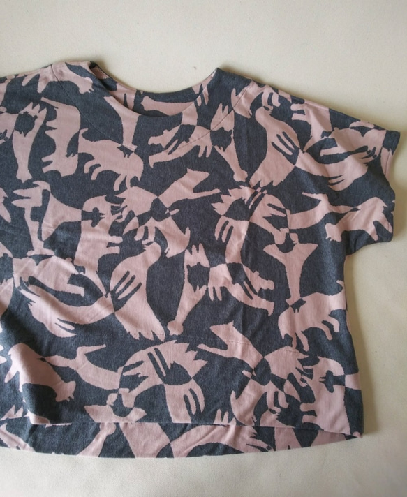 ＃stayhome 家に居ても少しおしゃれでリラックス出来るTシャツ作りました。気持ちのいい綿１００％ 1枚目の画像