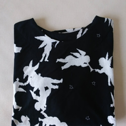 ＃stayhome 家に居ても少しおしゃれでリラックス出来る天使のTシャツ作りました。気持ちのいい綿１００％ 3枚目の画像