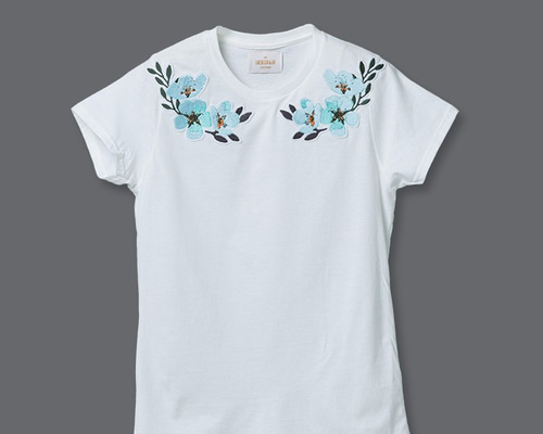 シルフィーヌ　LUCAS　ルカ　花柄　刺繍　サイズ40　２回着用 梨の花刺繍ファッショントップトップ刺繍梨（色限定） Tシャツ