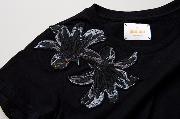 Lily Flower Embroidered Fashion Top 黑百合刺繡上衣(Black) 第4張的照片