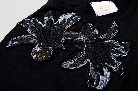 Lily Flower Embroidered Fashion Top 黑百合刺繡上衣(Black) 第6張的照片