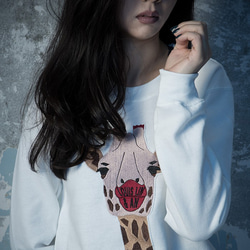 性感長頸鹿刺繡上衣 Sexy Pulp Lip Giraffe Embroidered Top(White) 第2張的照片