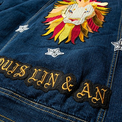 獅子梨花刺繡牛仔外套 Lion Embroidered Denim Jacket 第6張的照片