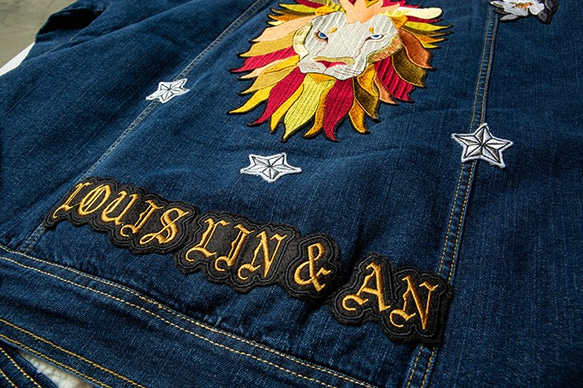 獅子梨花刺繡牛仔外套 Lion Embroidered Denim Jacket 第6張的照片