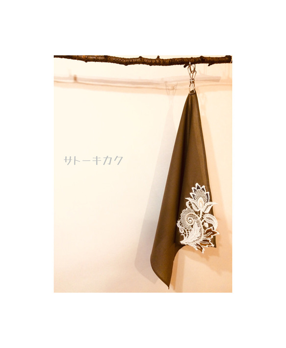☆木綿のハンカチーフ×刺繍モチーフ☆(グレー:グレー、茶、ベージュ) 【送料無料】 1枚目の画像