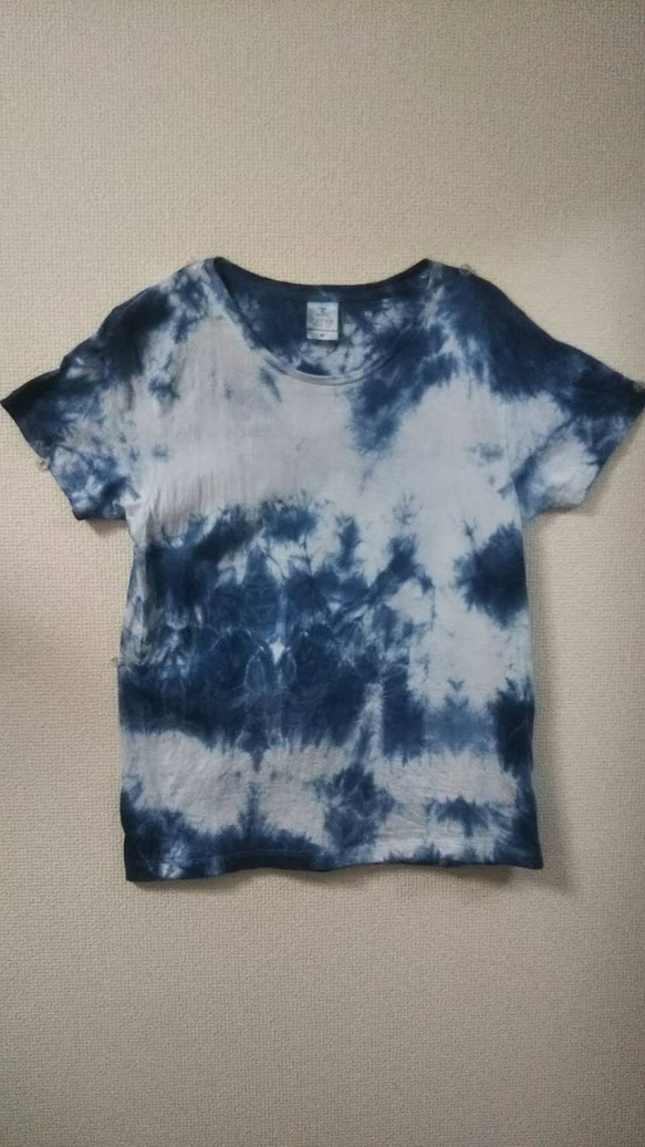 【数量限定！30％OFF】藍染絞り Tシャツ 女性用 M (8406) 2枚目の画像