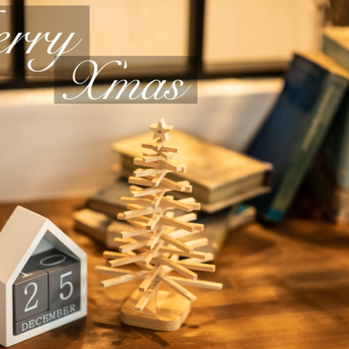折りたたみができる木製シンプル卓上ツリー～クリスマスツリー・ハーフ