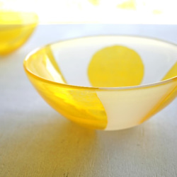 黄色水玉のサラダ鉢 1枚目の画像