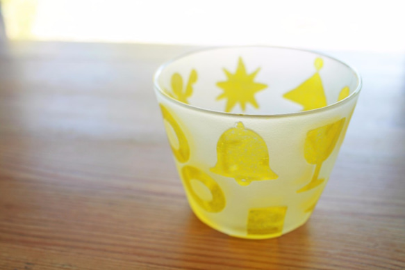 クリスマスカップ（黄色） 1枚目の画像