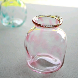 ピンク水玉の花器 1枚目の画像