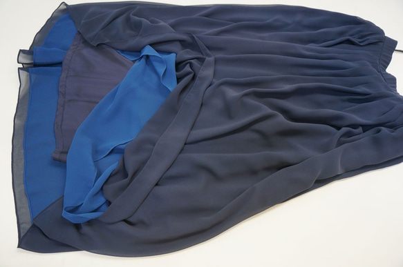 紺ジョーゼットプリーツスカート11号 4枚目の画像