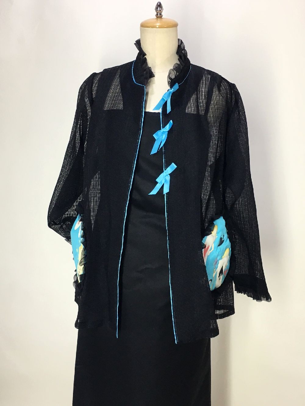 イソップ物語手描き友禅柄薄地ジャケット　フリーサイズ