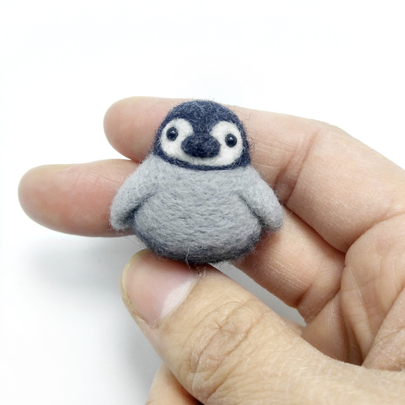 Childhood Emperor penguin   Wool felt, Handmade, Accessories 1枚目の画像