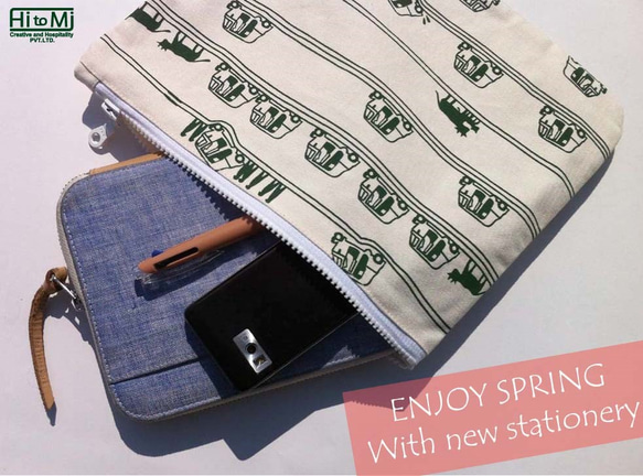 クラッチにもなるポーチ　インドなオートリクシャ柄 グリーン 1枚目の画像