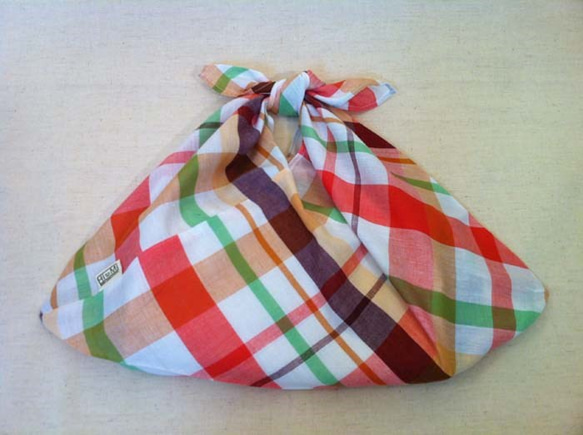 [送料無料]インドコットンのあづまぶくろ レッドーチェック 2枚目の画像