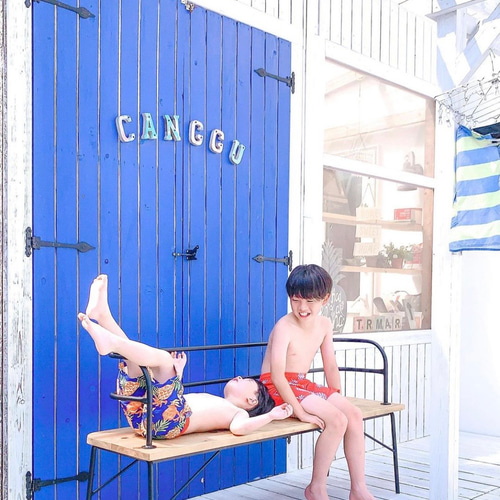 【超特価】ベンチ　背もたれ　　ちょっと安くしています。 ベンチ 屋外 ガーデンベンチ 背もたれ付き 耐候性金属ベンチ 庭