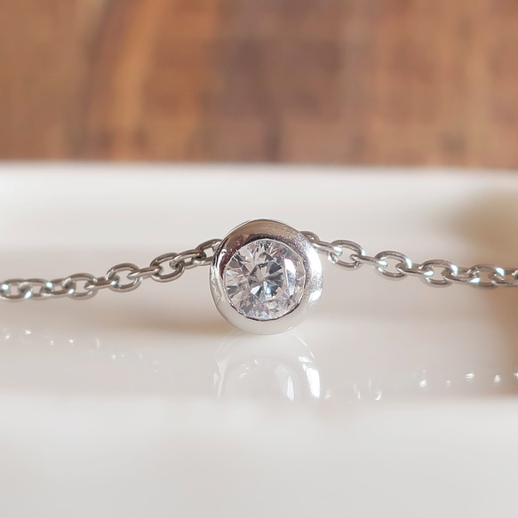 ◆SV925ネックレス～4mmベゼルセットCZダイヤモンド一粒ネックレス,ロジウムコーティング【4月誕生石】 1枚目の画像