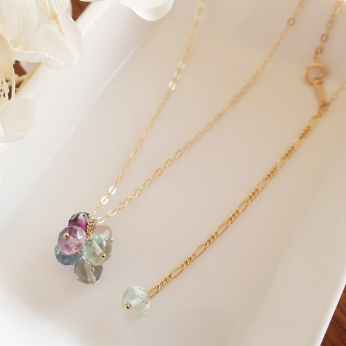 重97.5kg超大量まとめ ネックレス，ブローチ宝石 パーツなど 印が有るもの有 重97.5kg超大量まとめ ネックレス，ブローチ宝石 パーツなど 印